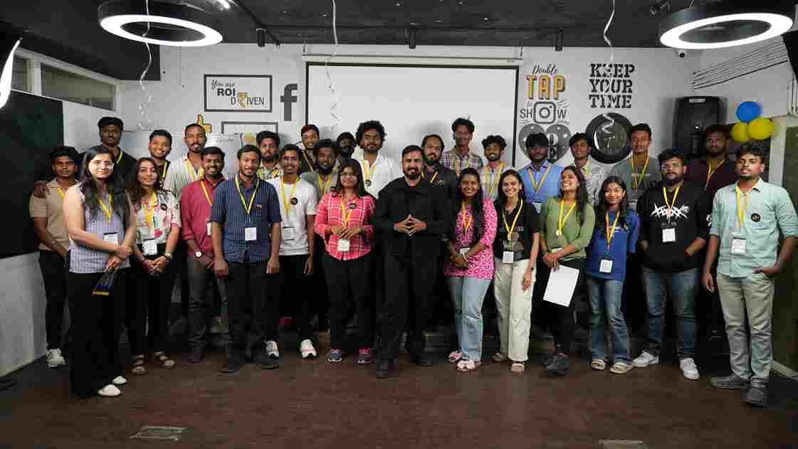 Digital Scholar College Images photo 2